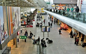 Saem anualmente de Portugal entre 100 mil e 120 mil portugueses. A emigração não abranda