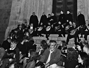 Milhares de pessoas participaram na serenata e em atos culturais para festejar o título atribuído pela UNESCO