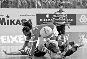 Vítor Hugo chocou com João Benedito e fraturou a tíbia e o perónio da perna esquerda