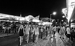 Algarve tem registado uma grande afluência de turistas nacionais e estrangeiros, este mês