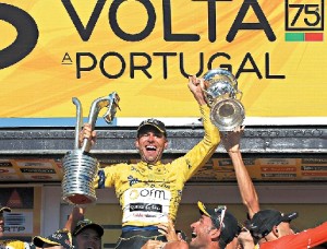 Consagração. Companheiros erguem Alejandro Marque na festa da OFM feita em Viseu