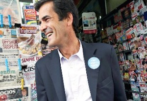 Rui Moreira venceu no Porto, apesar de a sondagem do ‘JN’ o ter colocado em 2.º lugar (Foto de Estela Silva/LUSA)