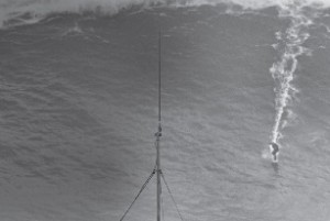 Especialistas dizem que as ondas de Burlee McNamara podem alavancar o turismo (Foto de Carlos Barroso)