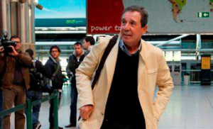 Humberto Coelho viajou ontem para o Brasil