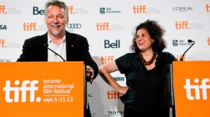 Edward Burtynsky e Jennifer Baichwal, co-diretores de "Watermark", durante uma conferência de imprensa. (The Canadian Press / Galit Rodan)