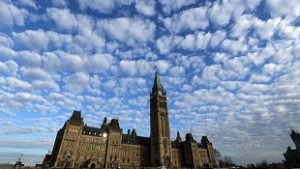 O Parliament Hill, em Otava. Foto de arquivo. (The Canadian Press / Sean Kilpatrick)