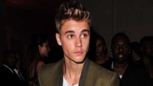 Justin Bieber nesta foto de arquivo. (AP / Zacharie Scheurer)