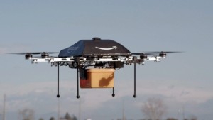 Esta imagem sem data, fornecida pela Amazon.com, mostra o chamado projeto de aeronaves não tripuladas Prime Air que a Amazon está a trabalhar nos seus laboratórios de investigação e desenvolvimento. (AP/Amazon)