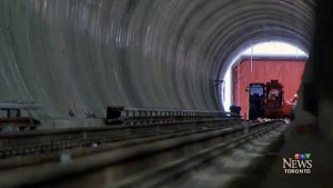 A extensão do metro da Spadina está centenas de milhões de dólares acima do previsto no orçamento, de acordo com uma notícia do Toronto Star. (Foto / CTV News)
