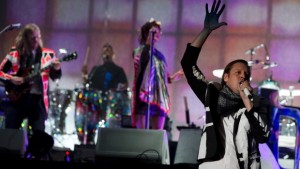 Arcade Fire atuam na 15ª edição do festival de música Vive Latino na Cidade do México, México - 28 de março de 2014. (AP / Rebecca Blackwell)