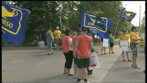 O Conselho de Relações Trabalhistas do Ontário (OLRB) decidiu que as greves dos professores do ensino secundário nas direções escolares dos distritos de Durham, Peel e Rainbow são ilegais