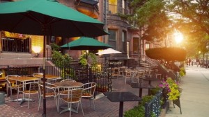 OpenTable apresentou as suas escolhas para o top 100 de restaurantes ao ar livre no Canadá. (© VICTOR TORRES / shutterstock.com)