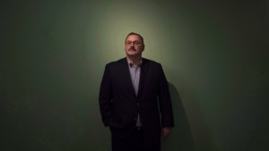 O CEO da Sears Canada Inc., Ronald Boire, posa na sede da companhia em Toronto - 12 de novembro de 2014. (Darren Calabrese / The Canadian Press)