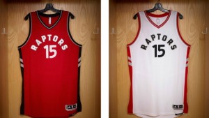 Os Raptors revelaram os seus novos uniformes no seu website na segunda-feira. (HO-Toronto Raptors/The Canadian Press)