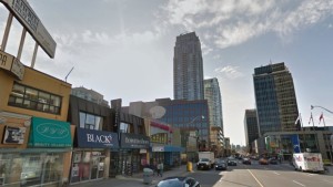 O bairro de Yonge-Eglinton de Toronto é retratado nesta imagem do Google Streetview. (Google)