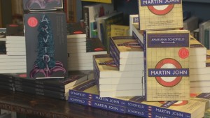 Martin John e Arvida estão ambos nomeados para o 2015 Scotiabank Giller Prize, e ambos são publicados pela Biblioasis. (CBC)