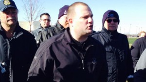 No mês passado, o presidente do OPSEU Local 135 Randy Simpraga disse à CBC que a província não estava a demonstrar respeito pelos seus membros e que eles estão prontos para lutar. (Dale Molnar / CBC / Twitter)