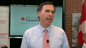 O Ministro das Finanças Federal Bill Morneau fala numa “town hall” pré-orçamento - 22 de fevereiro de 2016