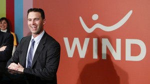 O fundador da Wind Tony Lacavera quer ajudar as jovens empresas no Canadá, para que elas possam ficar no Canadá. (Mark Blinch / Reuters) 