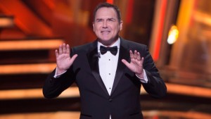 Norm Macdonald foi o anfitrião dos Canadian Screen Awards em Toronto. (Peter Power/The Canadian Press)