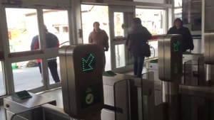 Main Street Station da TTC - 8 de abril de 2016. CityNews/Cynthia Mulligan.