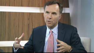Os custos associados com o aumento do CPP serão "muito modestos e virão de modo gradual", disse o ministro das Finanças Bill Morneau, durante o CTV Question Period, em 26 de junho de 2015.
