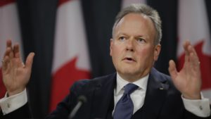 O Banco do Canadá, liderado pelo governador Stephen Poloz, manteve a sua taxa de juros de referência exatamente na mesma. (David Kawai / Bloomberg)