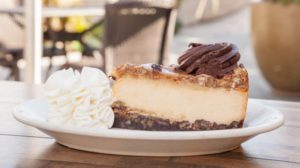 A Cheesecake Factory abrirá o seu primeiro local no Canadá em Toronto. (A Cheesecake Factory/Twitter/@Cheesecake)