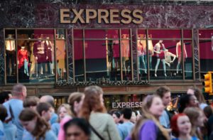 Loja Express na Times Square de Nova Iorque - 9 de março de 2016. (AP Photo / Bebeto Matthews)