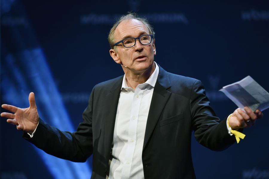 FUNDADOR DA TIM BERNERSLEE APELA PARA ESFORÇO COLETIVO PARA