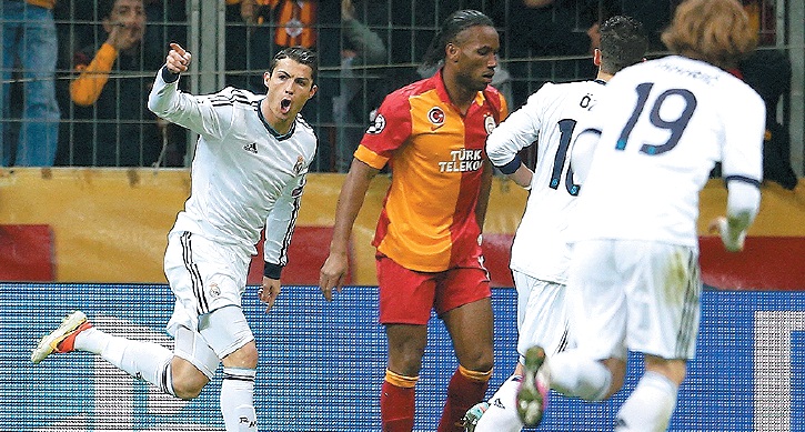 GALATASARAY VENCE REAL MADRID MAS FICA PELO CAMINHO