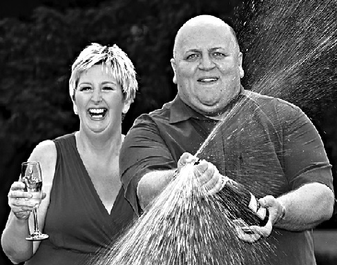 Adrian e Gillian lideram lista de euro milionários