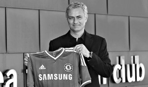  O técnico José Mourinho, de 50 anos, assinou pelo Chelsea até junho de 2018