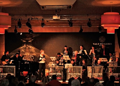 Clara Buser e Orquestra de Jazz celebram o início do verão