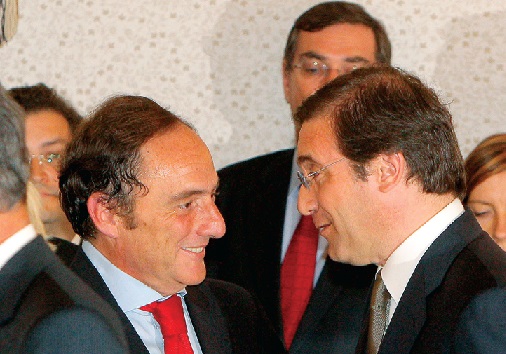 Paulo Portas e Passos Coelho na tomada de posse do novo Governo