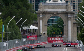 Um momento da corrida Honda Indy em Toronto - 8 de julho, 2012.