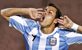 O avançado Funes Mori,de 22 anos, deve assinar contrato por cinco épocas como Benfica