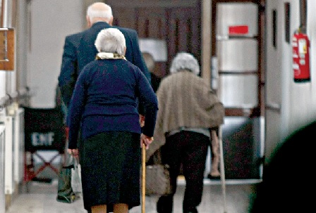 GOVERNO LANÇA PROGRAMA DE ESCOLARIZAÇÃO PARA MULHERES IDOSAS