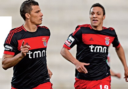 Lima e Rodrigo são as apostas do técnico para ganhar hoje ao Gil Vicente na Luz