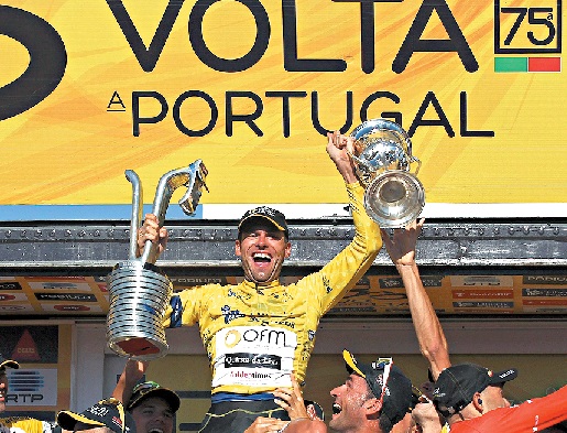 Consagração. Companheiros erguem Alejandro Marque na festa da OFM feita em Viseu