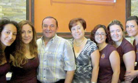 David e Ivone Macedo com as filhas Aimee e Daisy Macedo, e de Cindy Furtado, Daniela Barbosa e Raquel Pimenta David e Ivone Macedo com as filhas Aimee e Daisy Macedo, e de Cindy Furtado, Daniela Barbosa e Raquel Pimenta
