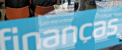 FINANÇAS CHAMAM 175 MIL POR FALTA DE ENTREGA DO IRS