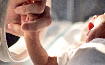 Entre janeiro e julho nasceram 46406 crianças, menos 9,8% face ao mesmo período de 2012 (Foto da Getty Images)