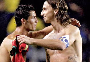 Ronaldo (18 milhões/ano) e Ibrahimovic (17 milhões) são os jogadores mais bem pagos do Mundo (NIKLAS LARSSON/APPHOT)