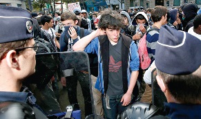 Deportação de jovem cigana revoltou estudantes franceses (Foto de Benoit Tessier/REUTERS)