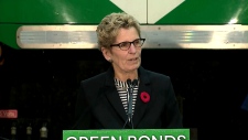 Kathleen Wynne durante o anúncio de quarta-feira, 30 de outubro, 2013