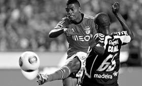 Ivan Cavaleiro, de 20 anos, notabilizou-se na equipa B (tem 7 golos) e já convenceu Jorge Jesus (PAULO CALADO)