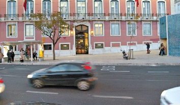 Os investigadores não descobriram escutas montadas no largo do Rato (Foto de Vítor Mota)