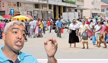 Ismael Mussá, candidato à autarquia de Maputo, exige pedido de apoio externo (Foto de António Silva/LUSA)