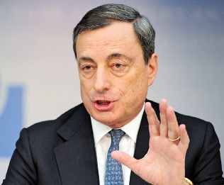 Mario Draghi reuniu-se ontem com os maiores bancos portugueses (Foto de Daniel Reinhardt/EPA)